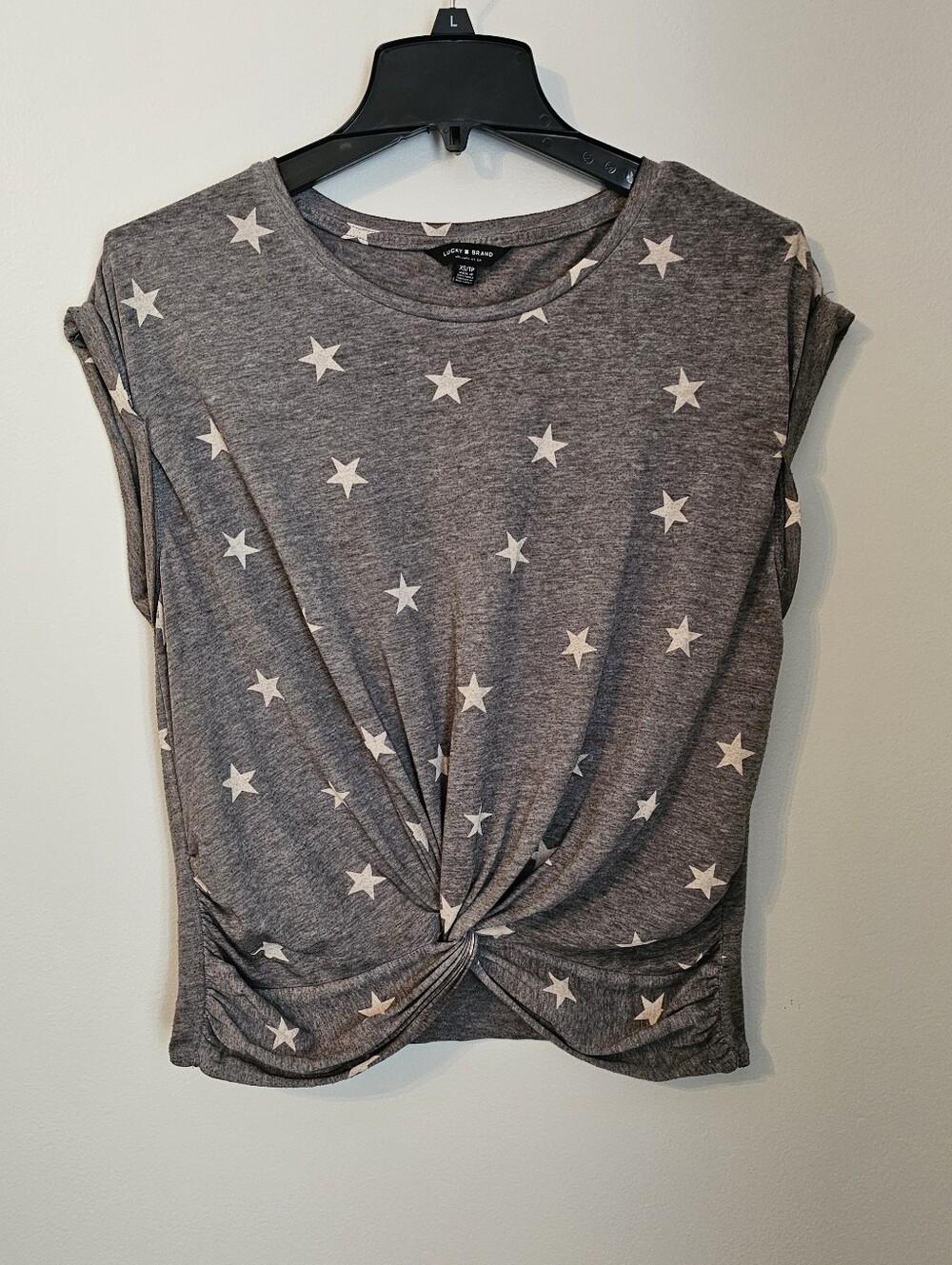 Lucky Brand Gray Star Twist-Front Crop Tee